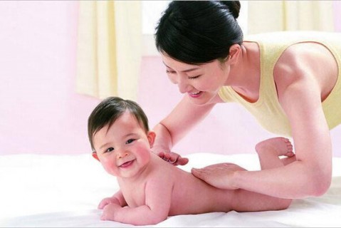 南昌代生宝宝长牙了就断奶了吗 喂奶的六大误区妈妈千万要避开